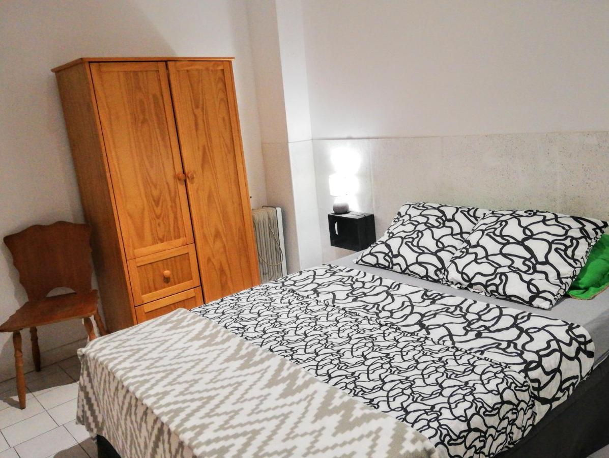 Charmant Appartement En Centre-Ville Medieval Gigean Luaran gambar