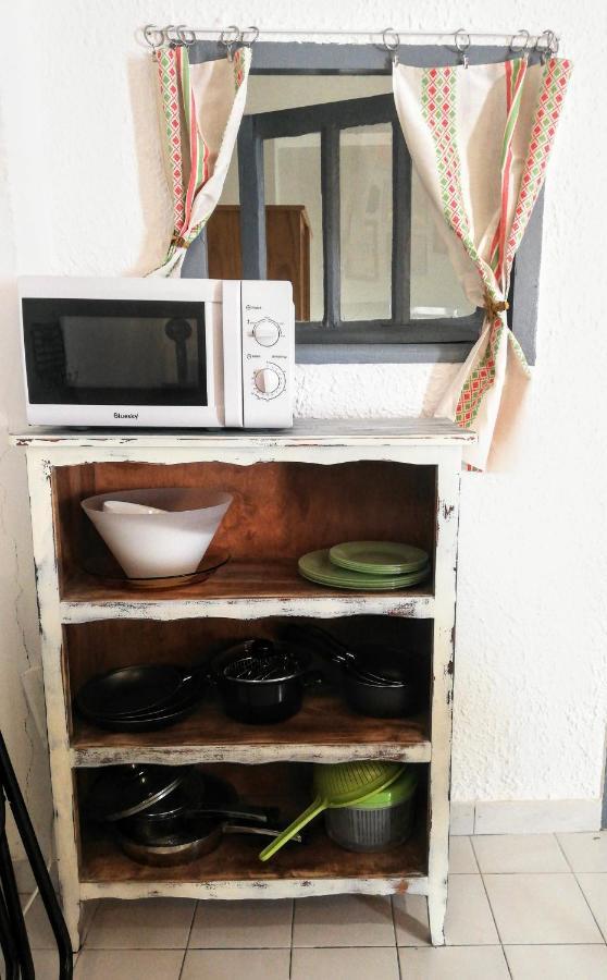 Charmant Appartement En Centre-Ville Medieval Gigean Luaran gambar